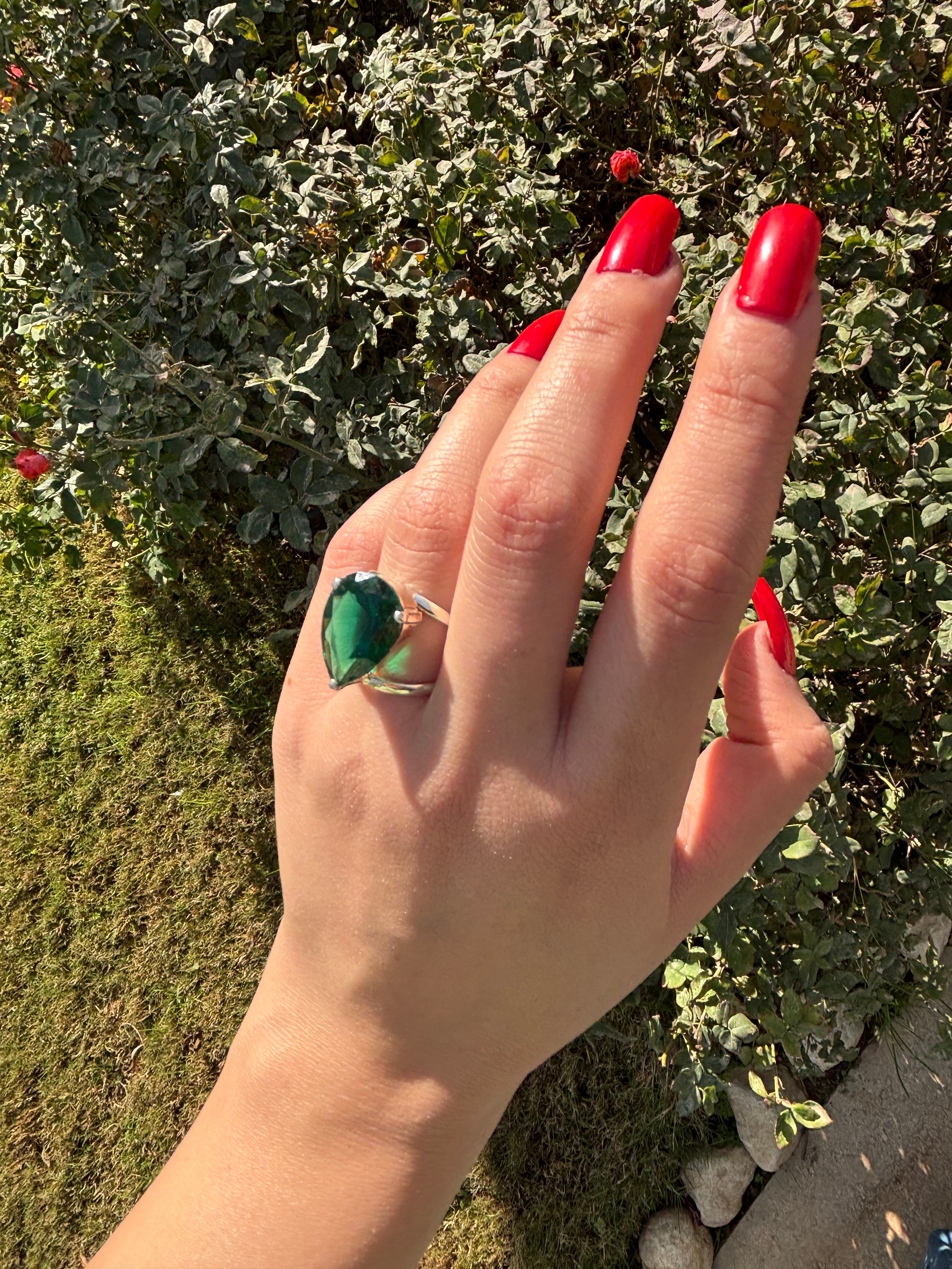 Emerald Tear drop Ring