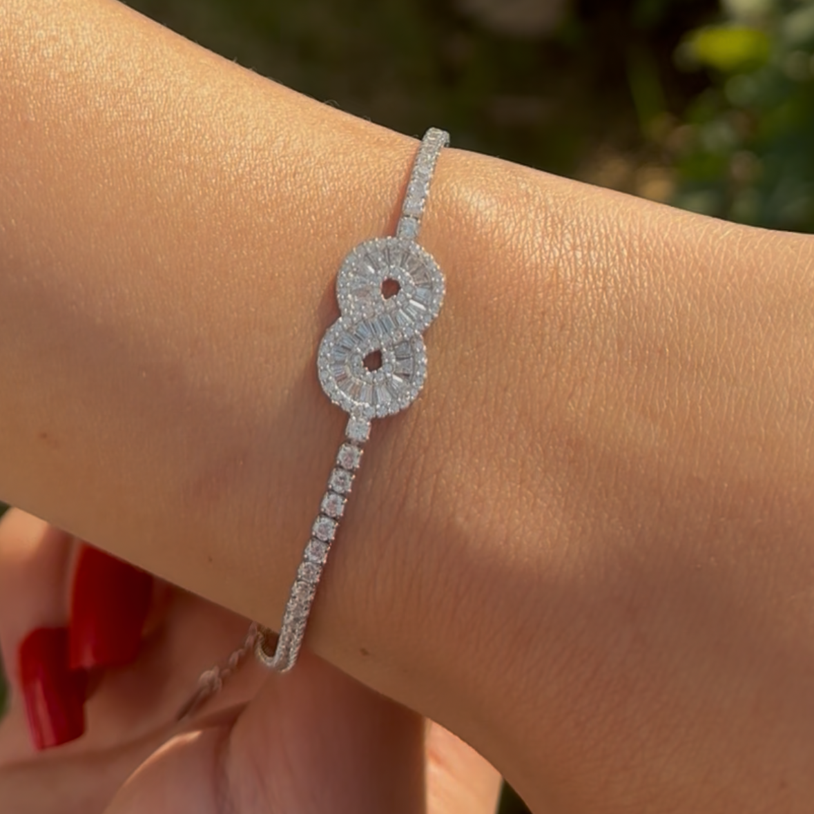 Infinity Zircon Tinnes Bracelet