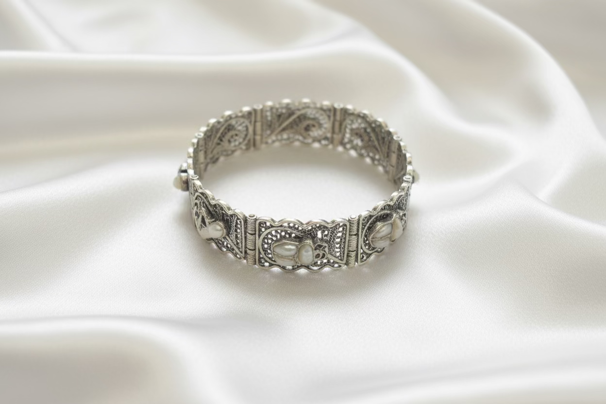 Nefertiti Bracelet